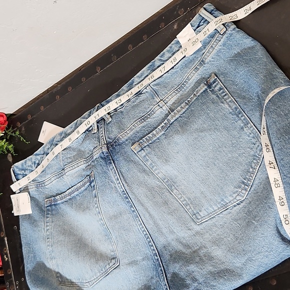 GOOD AMERICAN Style G1828T Jeans 22 - Picture 4 of 6